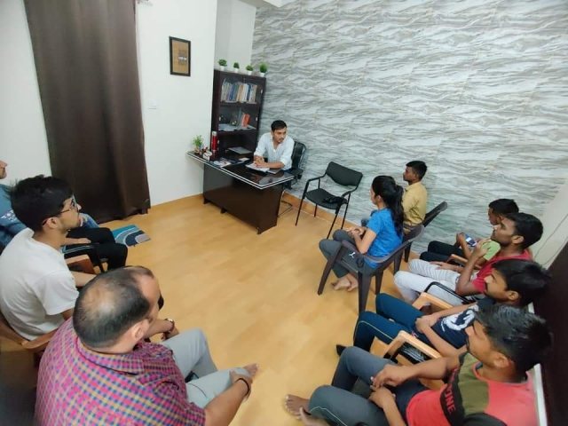 Students role play practice
